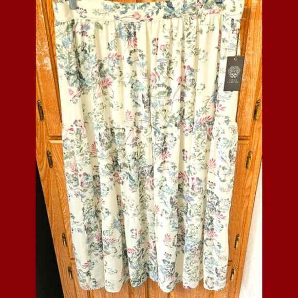 VINCE CAMUTO Plus Size Dandelion Floral Tiered Lined Maxi Skirt 1X - Picture 8 of 16